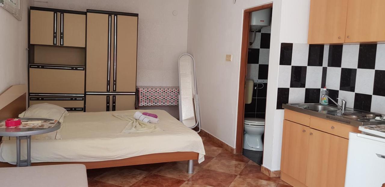 Ferienwohnung App Borna Crikvenica Exterior foto