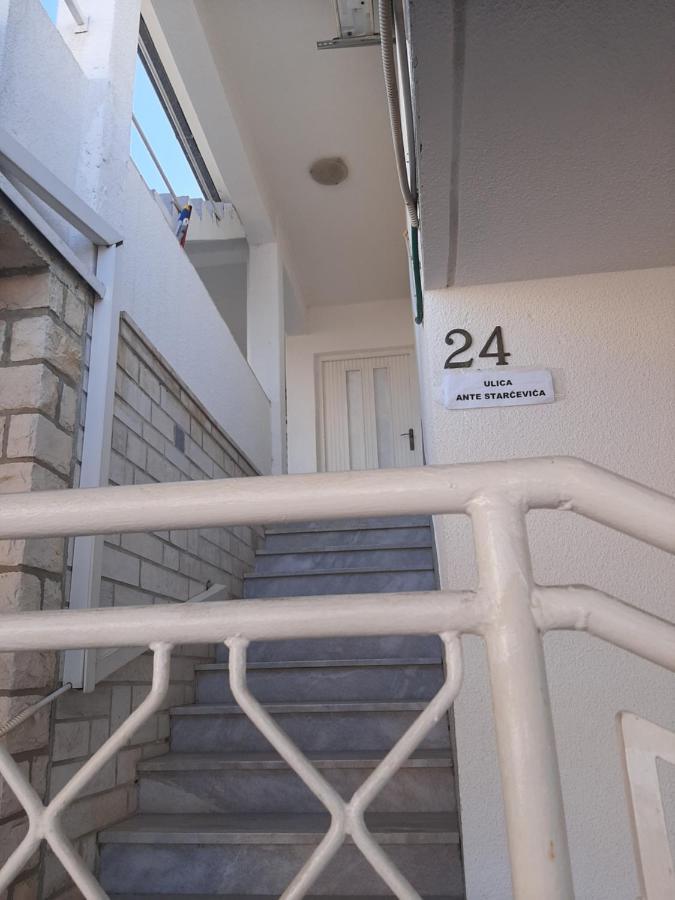 Ferienwohnung App Borna Crikvenica Exterior foto